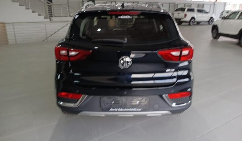 
								MG Zs 1.5 Luxury At full									