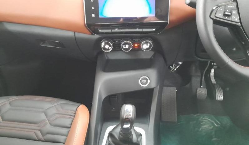 
								Nissan Magnite 1.0 Acenta Plus At full									