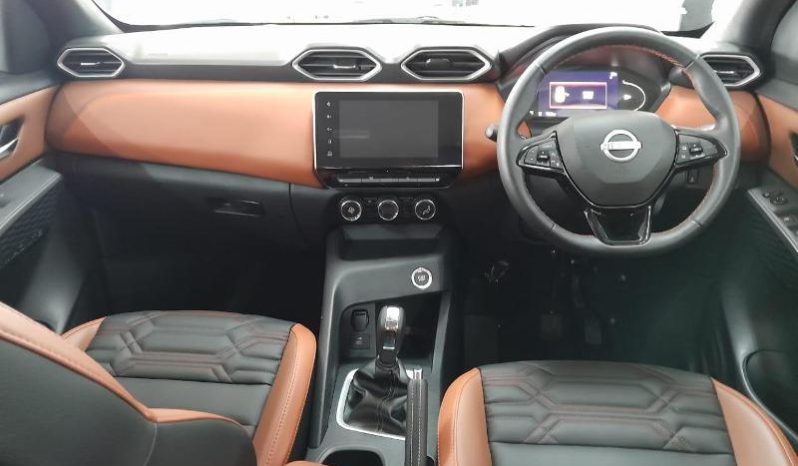 
								Nissan Magnite 1.0 Acenta Plus At full									