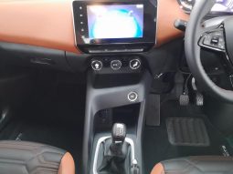 
										Nissan Magnite 1.0 Acenta Plus At full									