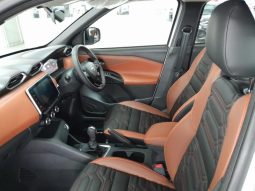 
										Nissan Magnite 1.0 Acenta Plus At full									