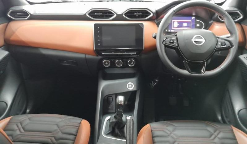 
								Nissan Magnite 1.0 Acenta Plus At full									