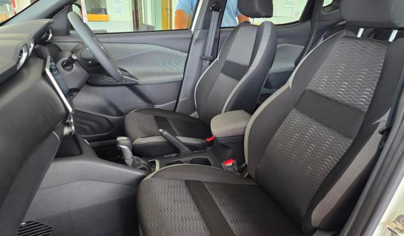 
								Nissan Magnite 1.0T Acenta Cvt full									