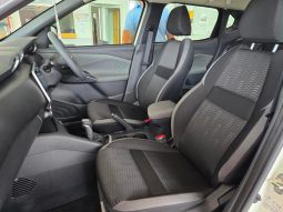
										Nissan Magnite 1.0T Acenta Cvt full									