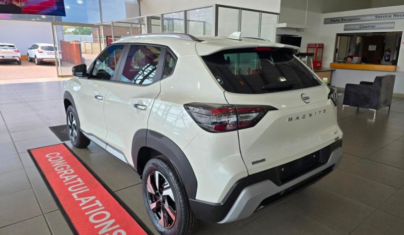 
								Nissan Magnite 1.0T Acenta Cvt full									