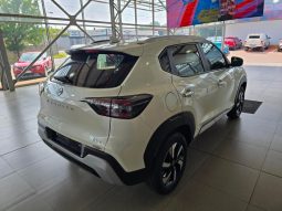 
										Nissan Magnite 1.0T Acenta Cvt full									