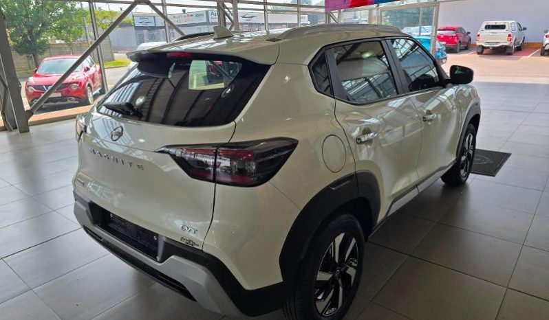 
								Nissan Magnite 1.0T Acenta Cvt full									