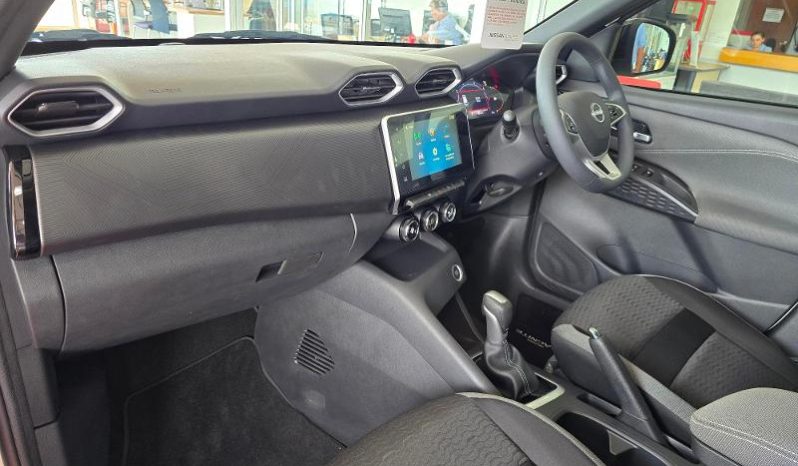 
								Nissan Magnite 1.0T Acenta Cvt full									