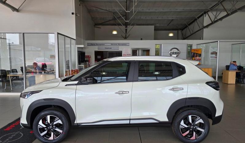 
								Nissan Magnite 1.0T Acenta Cvt full									