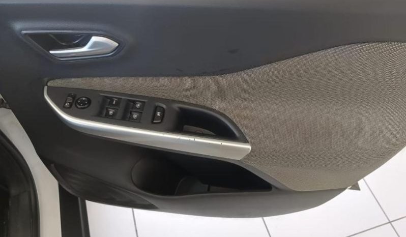
								Nissan Magnite 1.0T Acenta Cvt full									