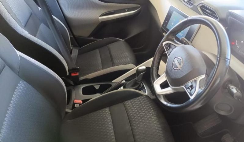 
								Nissan Magnite 1.0T Acenta Cvt full									