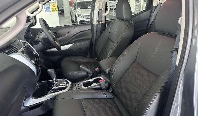 
								Nissan Navara 4X2 STEALTH AUTO D/CAB full									