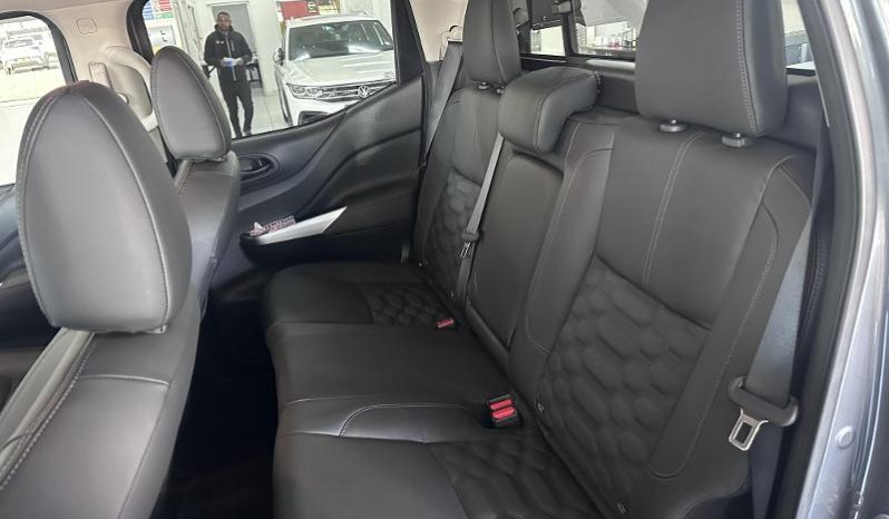 
								Nissan Navara 4X2 STEALTH AUTO D/CAB full									