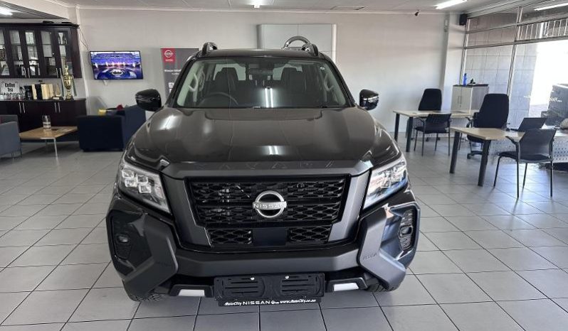 
								Nissan Navara 4X2 STEALTH AUTO D/CAB full									