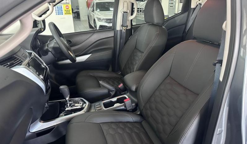 
								Nissan Navara 4X2 STEALTH AUTO D/CAB full									