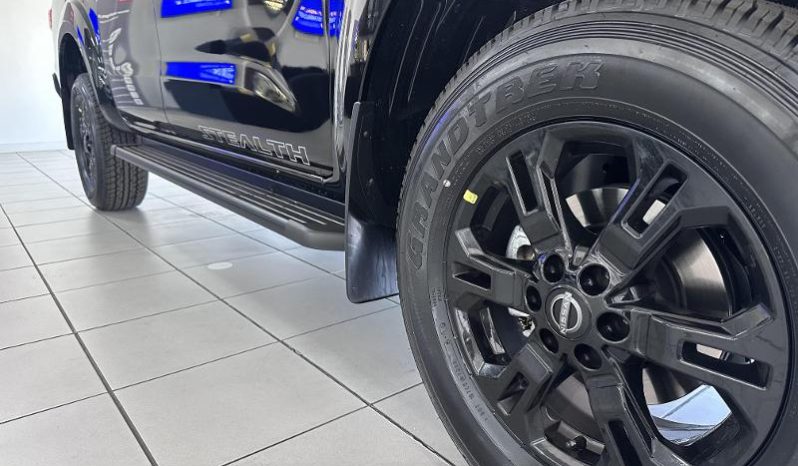 
								Nissan Navara 4X2 STEALTH AUTO D/CAB full									