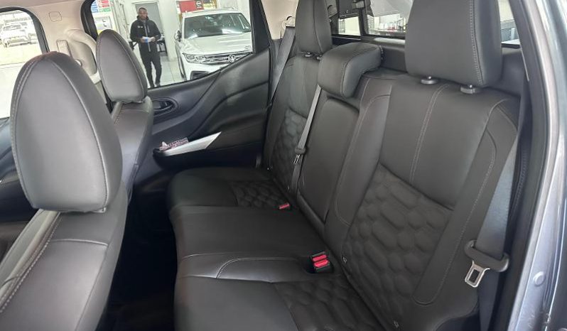 
								Nissan Navara 4X2 STEALTH AUTO D/CAB full									