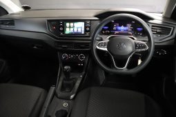 
										Volkswagen Polo Hatch 1.0 Tsi full									