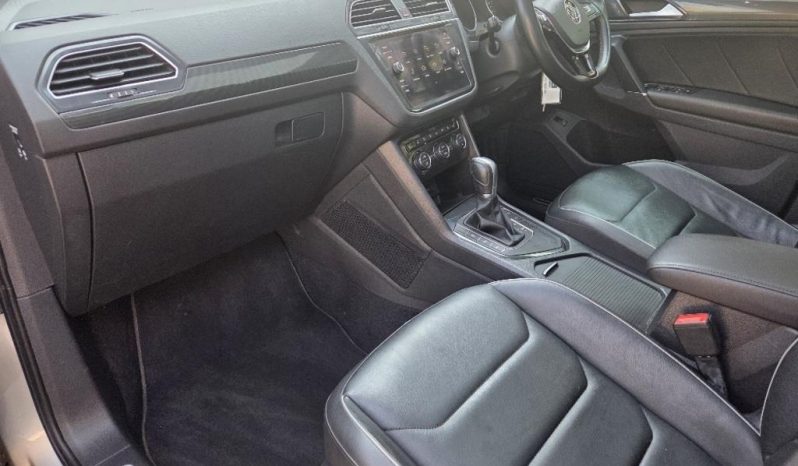 
								Volkswagen Tiguan 1.4 Tsi Comfortline Dsg full									