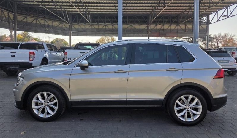
								Volkswagen Tiguan 1.4 Tsi Comfortline Dsg full									
