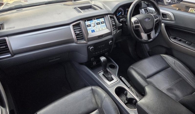 
								Ford Everest 3.2 Tdci Xlt full									