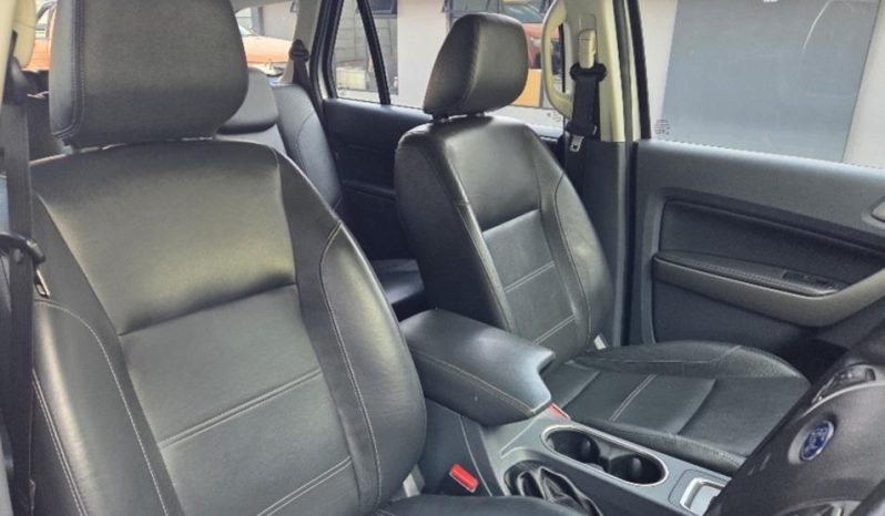 
								Ford Everest 3.2 Tdci Xlt full									