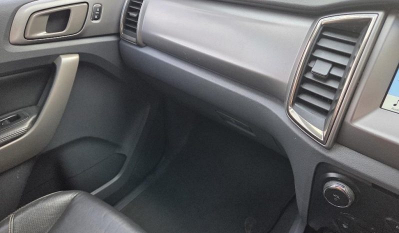 
								Ford Everest 3.2 Tdci Xlt full									