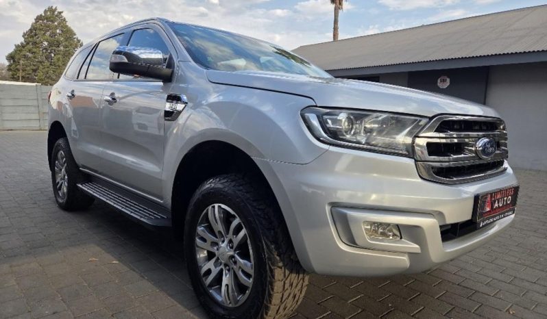 
								Ford Everest 3.2 Tdci Xlt full									