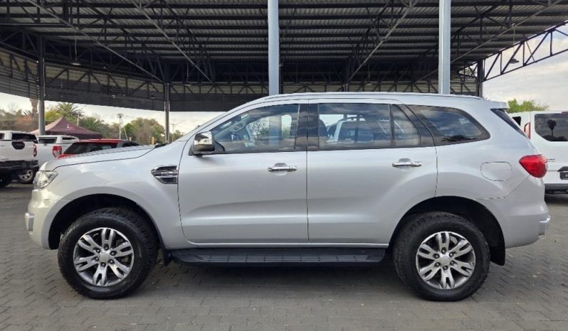 
								Ford Everest 3.2 Tdci Xlt full									