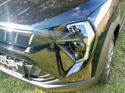 
										Mahindra Xuv3X0 1.2T Mx2 full									