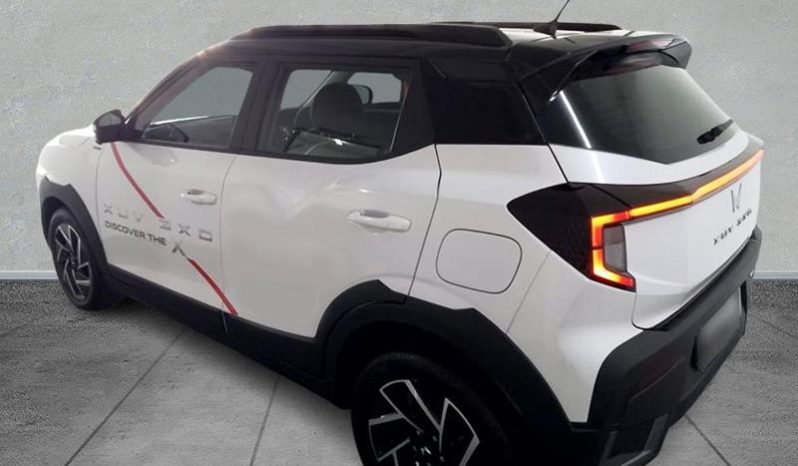 
								Mahindra Xuv3X0 1.2T Mx2 At full									