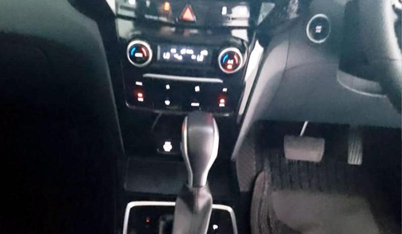 
								Mahindra Xuv3X0 1.2T Mx2 At full									