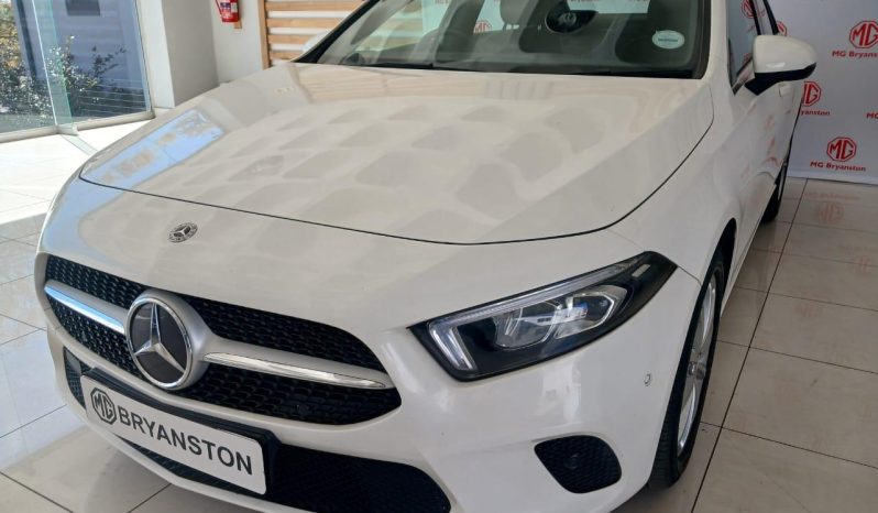 
								Mercedes Benz A-Class Sedan A 200 7G-Dct full									
