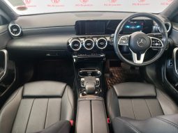 
										Mercedes Benz A-Class Sedan A 200 7G-Dct full									