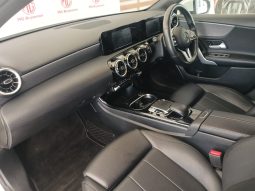 
										Mercedes Benz A-Class Sedan A 200 7G-Dct full									