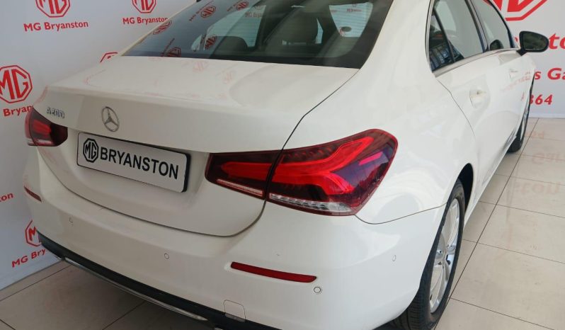
								Mercedes Benz A-Class Sedan A 200 7G-Dct full									