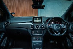 
										Mercedes Benz B-Class B 200 Amg 7G-Dct full									