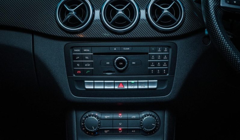 
								Mercedes Benz B-Class B 200 Amg 7G-Dct full									