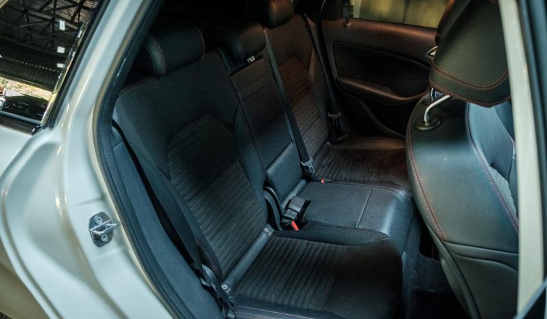 
								Mercedes Benz B-Class B 200 Amg 7G-Dct full									