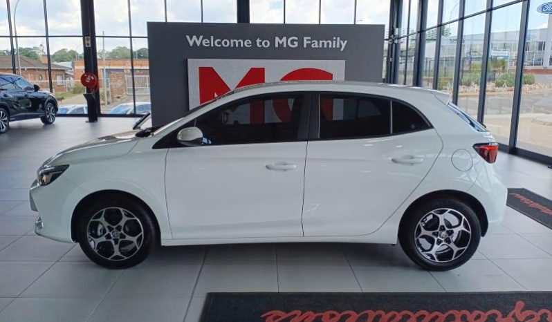 
								MG Mg3 1.5 Comfort M/T full									