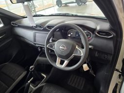 
										Nissan Magnite 1.0 Visia full									