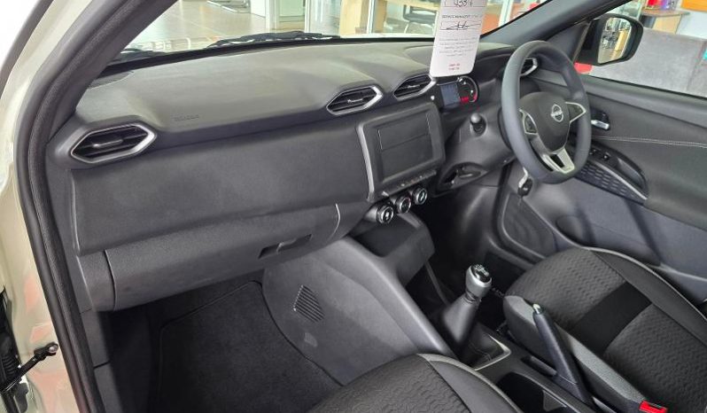 
								Nissan Magnite 1.0 Visia full									