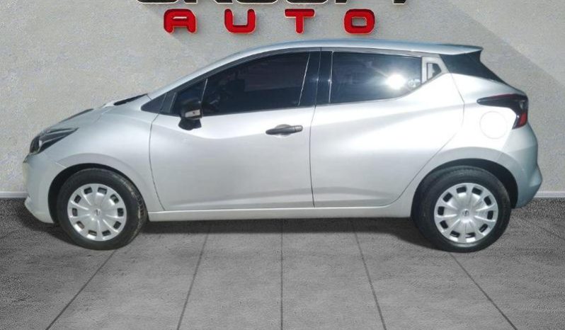 
								Nissan Micra 0.9T Visia full									