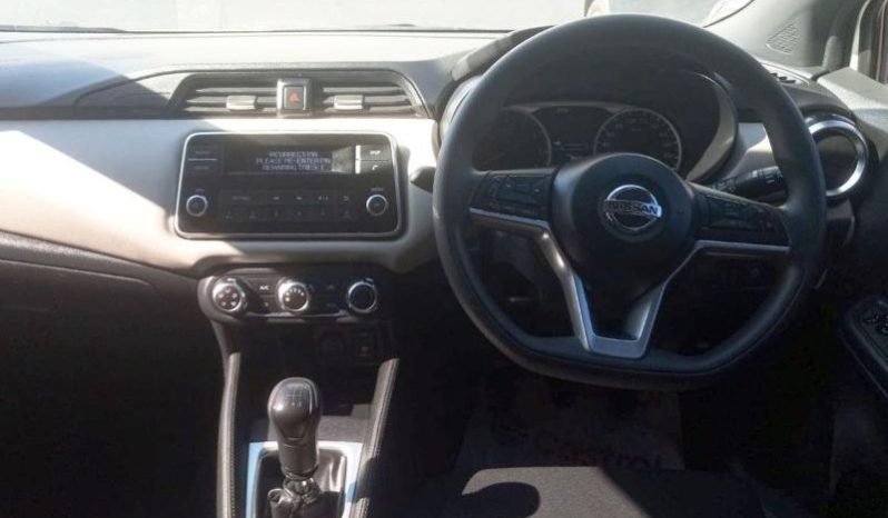 
								Nissan Micra 0.9T Visia full									