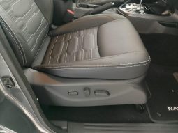 
										Nissan Navara 2.5D Pro-2X D Cab 4X2 At full									