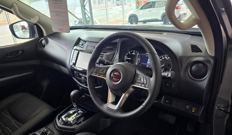 
								Nissan Navara 2.5D Pro-2X D Cab 4X2 At full									