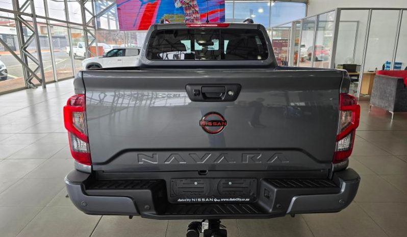 
								Nissan Navara 2.5D Pro-2X D Cab 4X2 At full									