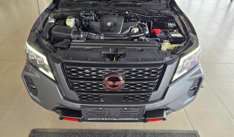 
								Nissan Navara 2.5D Pro-2X D Cab 4X2 At full									