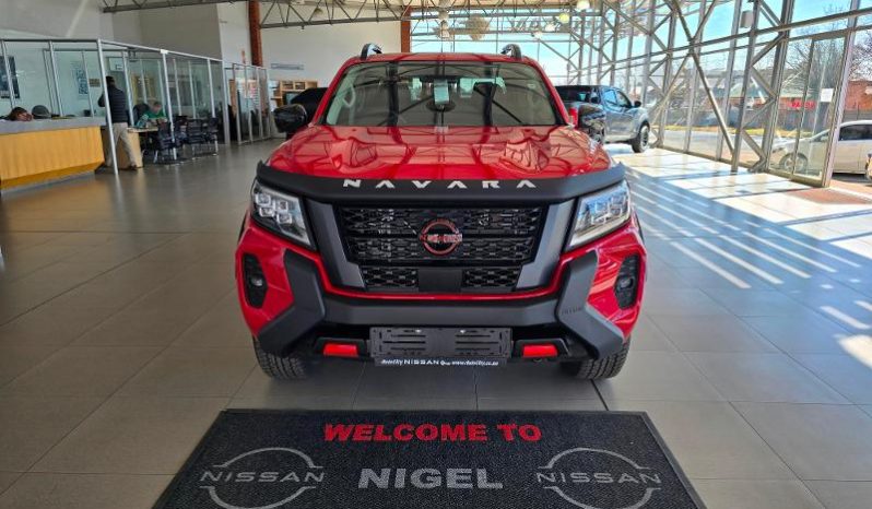 
								Nissan Navara 2.5D Pro-2X D Cab 4X2 At full									