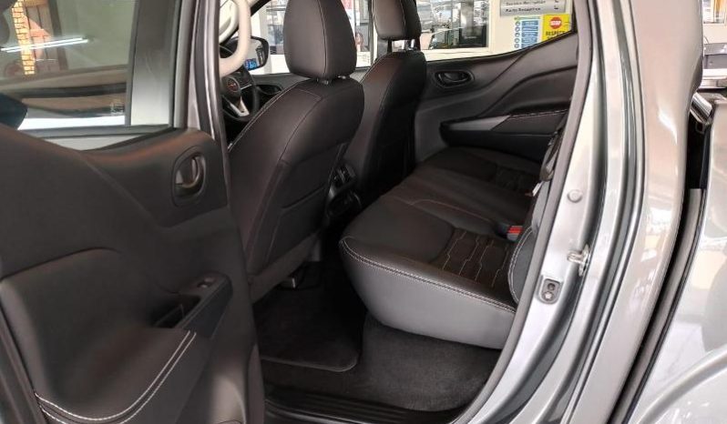 
								Nissan Navara 2.5D Pro-2X D Cab 4X2 At full									